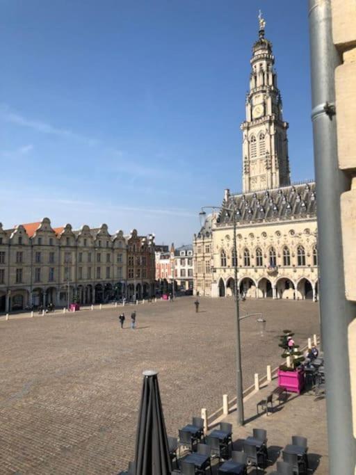 Le 31 Au Coeur Des Places Arras Exterior foto